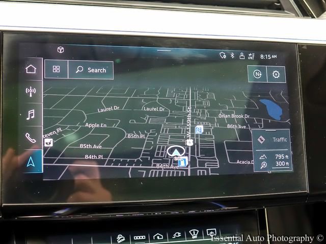 Used 2021 Audi e-tron Prestige w/ Prestige Package image 16