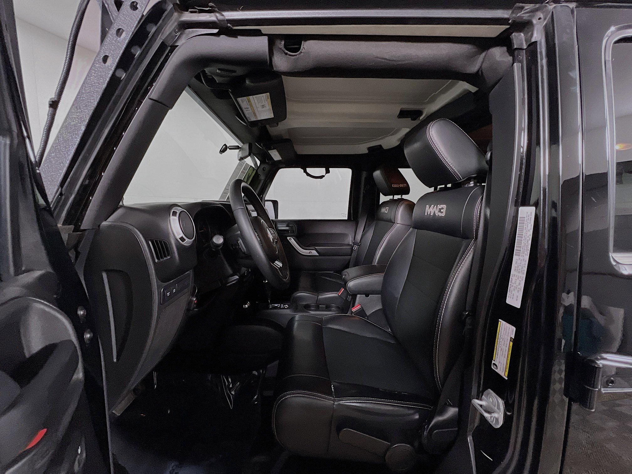 Used 2012 Jeep Wrangler Unlimited Rubicon image 15