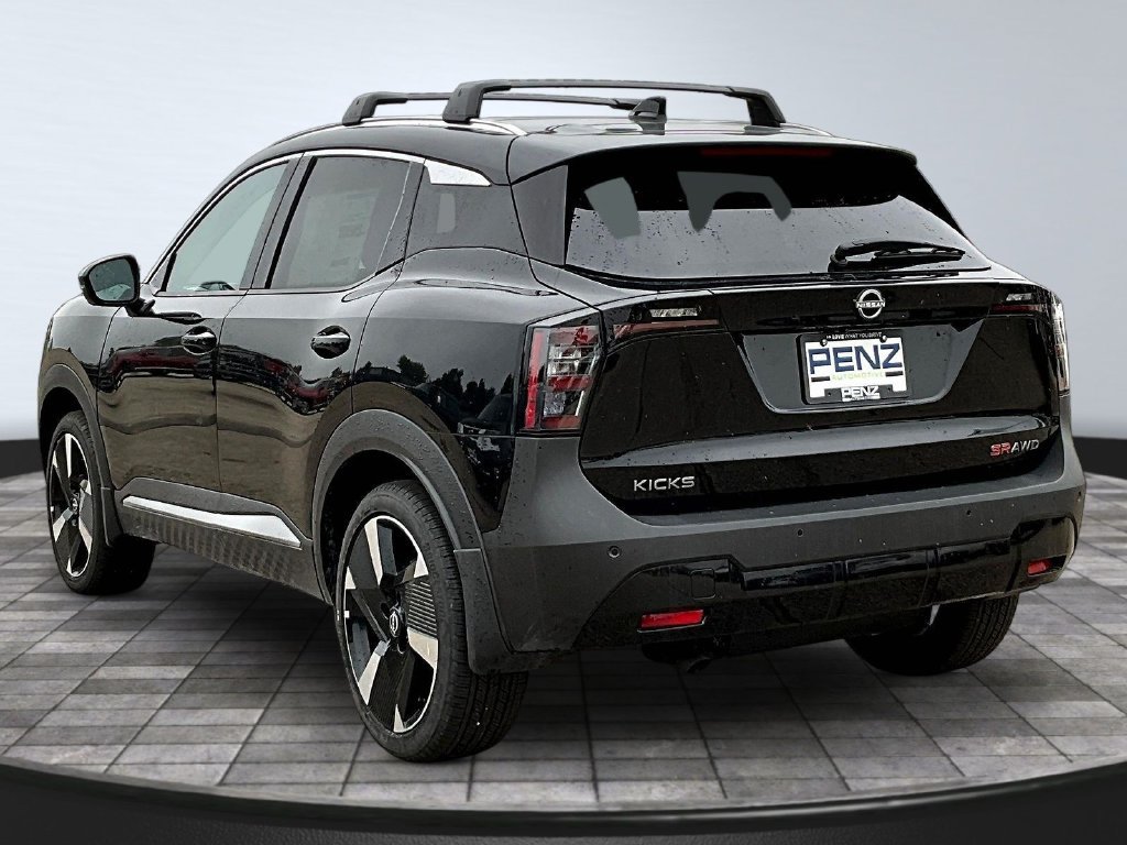 New 2026 Nissan Kicks SR w/ Cold Weather Package AWD/4WD image 3