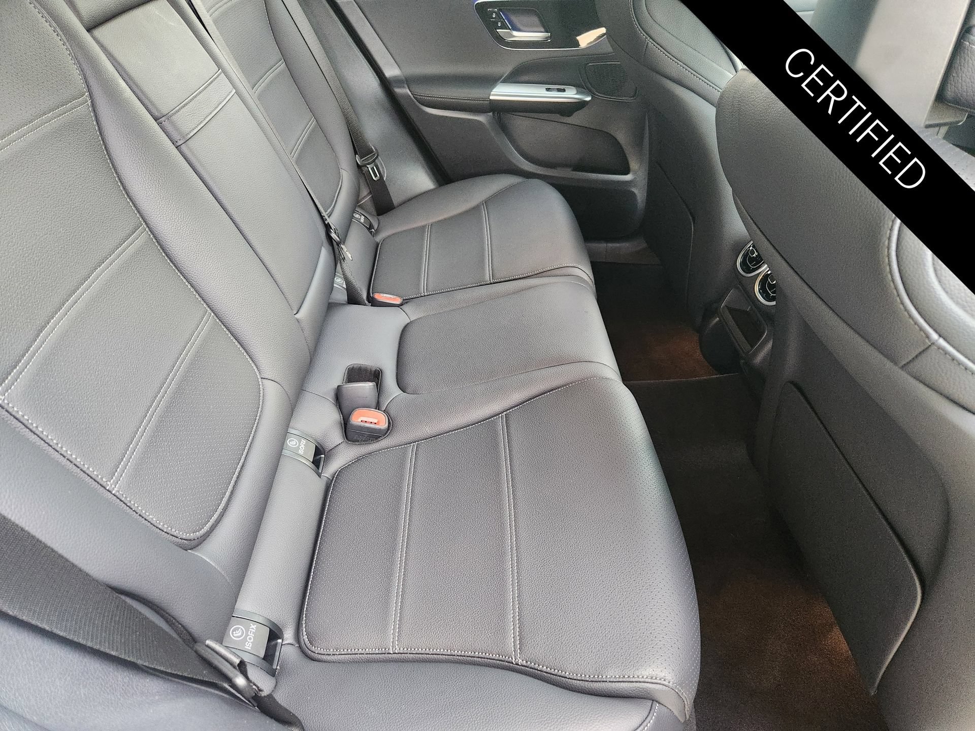 Certified 2026 Mercedes-Benz GLC 300 image 31