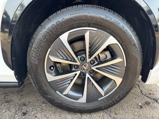 Used 2023 Lexus RZ 450e Premium w/ Technology Package AWD/4WD image 32