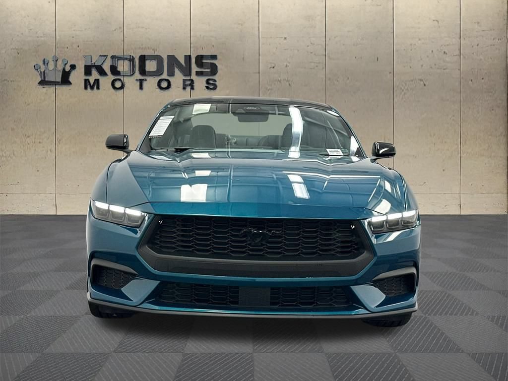 New 2026 Ford Mustang Coupe RWD video 3