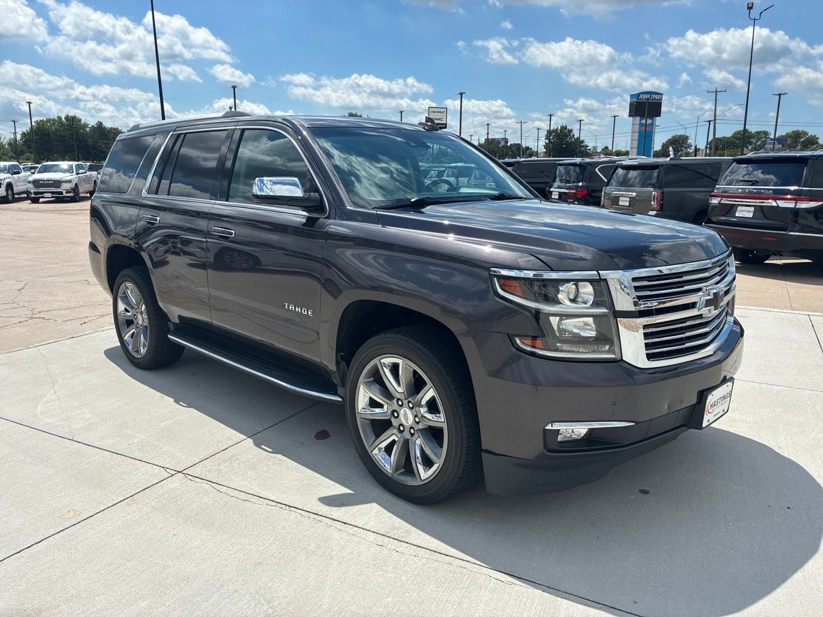 Used 2018 Chevrolet Tahoe Premier AWD/4WD image 10