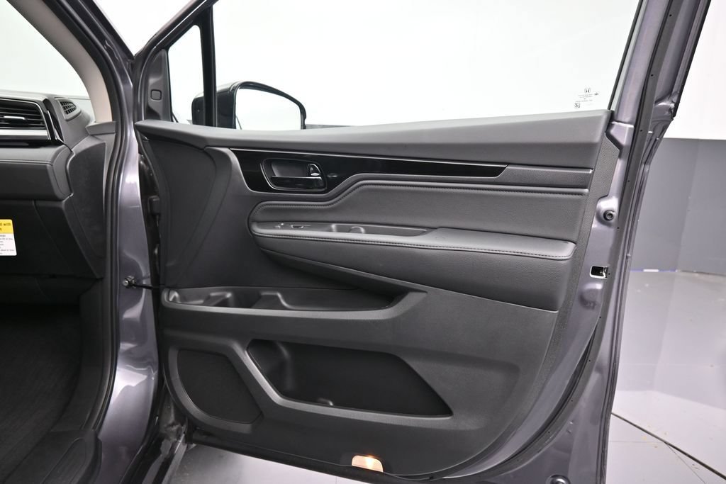 Certified 2026 Honda Odyssey Elite image 32