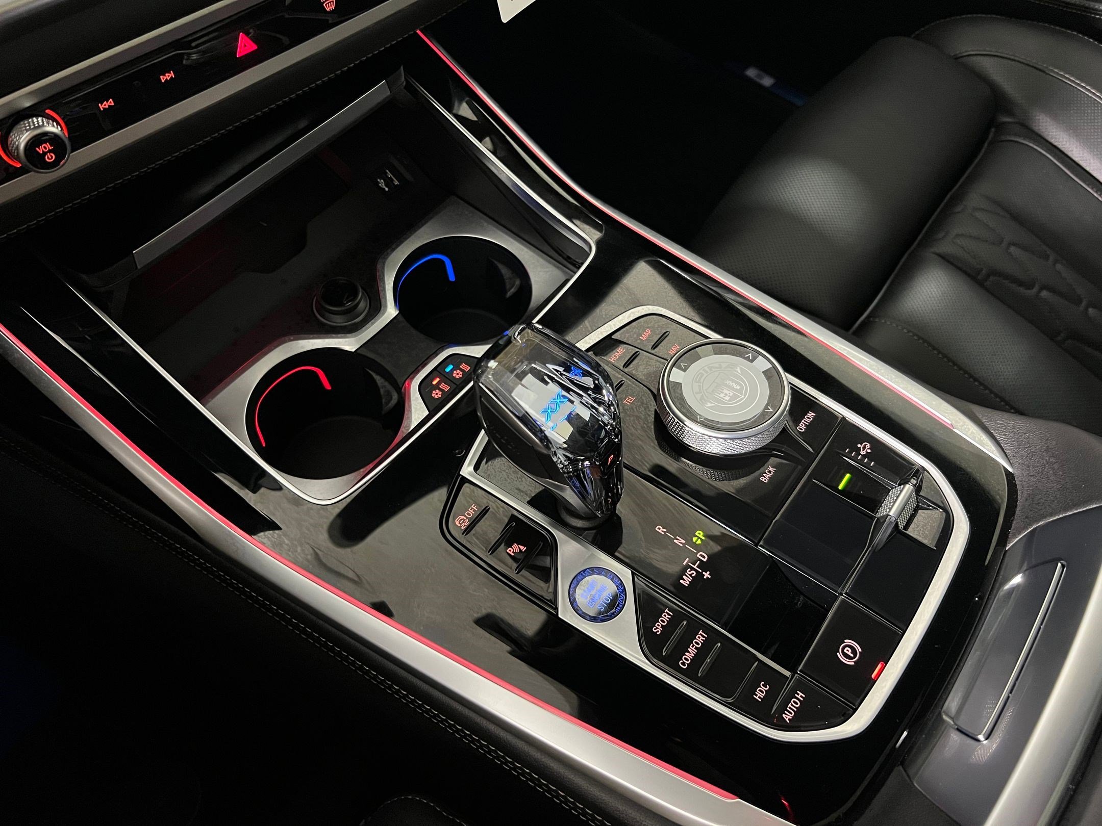 New 2026 BMW ALPINA XB7 image 16