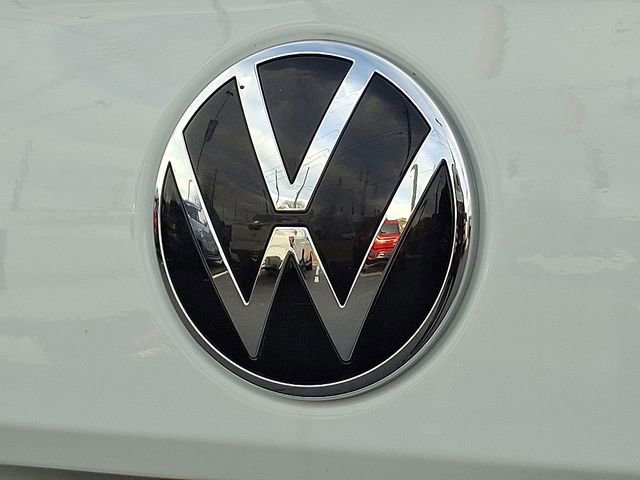 Used 2023 Volkswagen Taos SE image 30