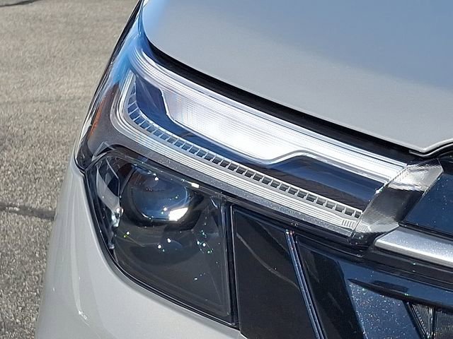 Used 2025 Subaru Forester Touring w/ Protection Package image 9