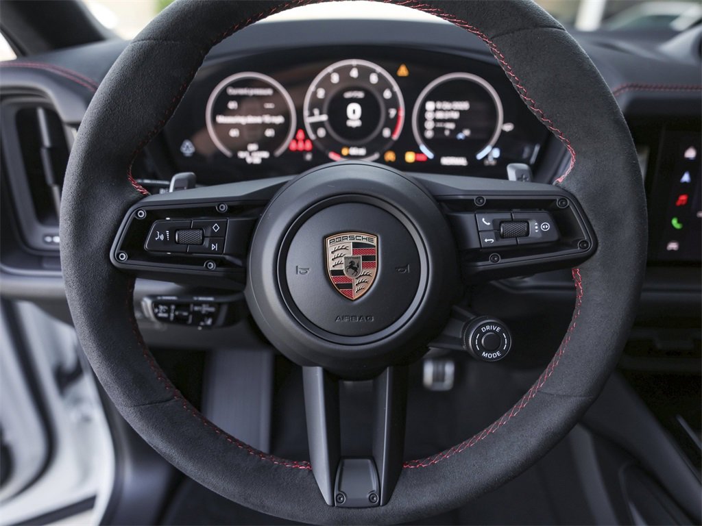 New 2026 Porsche Cayenne GTS image 19