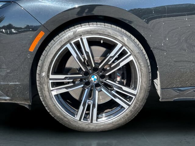 Used 2023 BMW 760i xDrive w/ Executive Package AWD/4WD image 33
