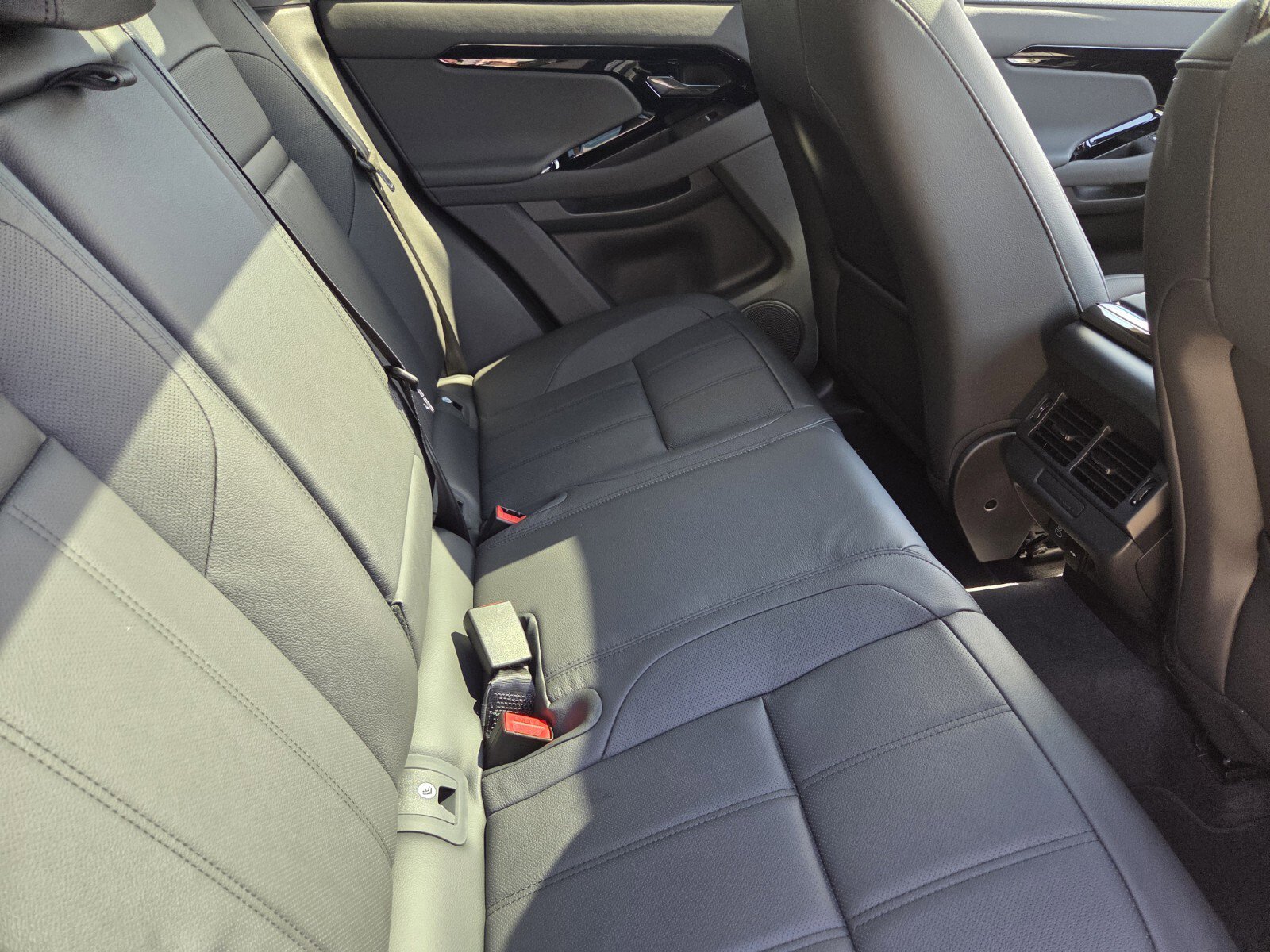 New 2026 Land Rover Range Rover Evoque S image 5