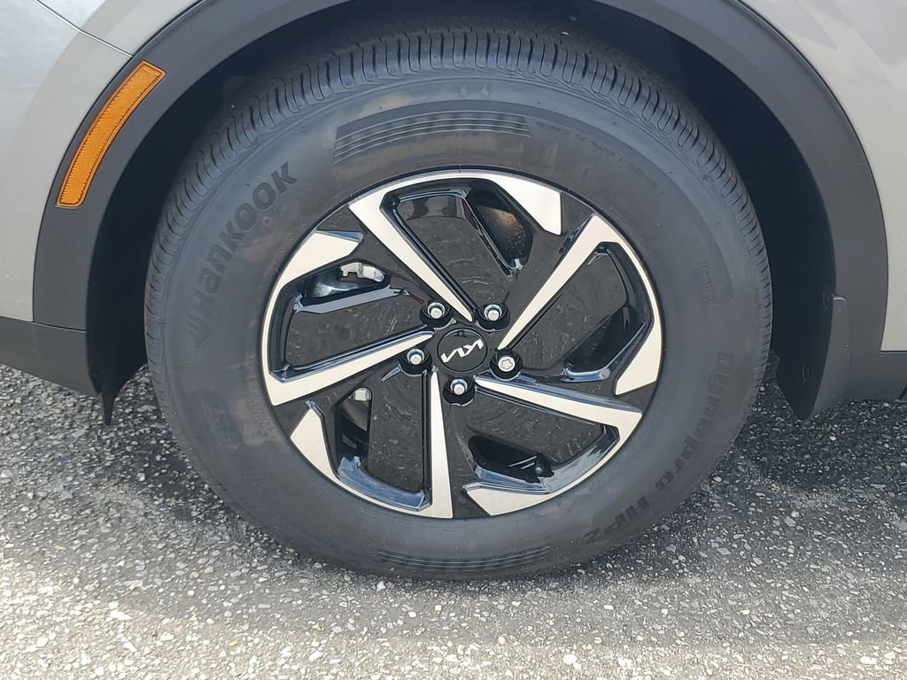 New 2025 Kia Sportage LX FWD image 29