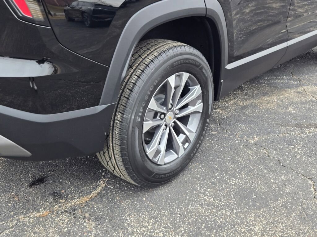 New 2026 Chevrolet Equinox LT w/ LPO, Floor Liner Package image 8