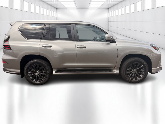 Certified 2023 Lexus GX 460 Luxury w/ Sport Design Package AWD/4WD image 4