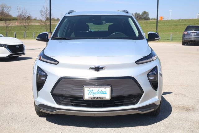 Used 2023 Chevrolet Bolt EUV LT image 3