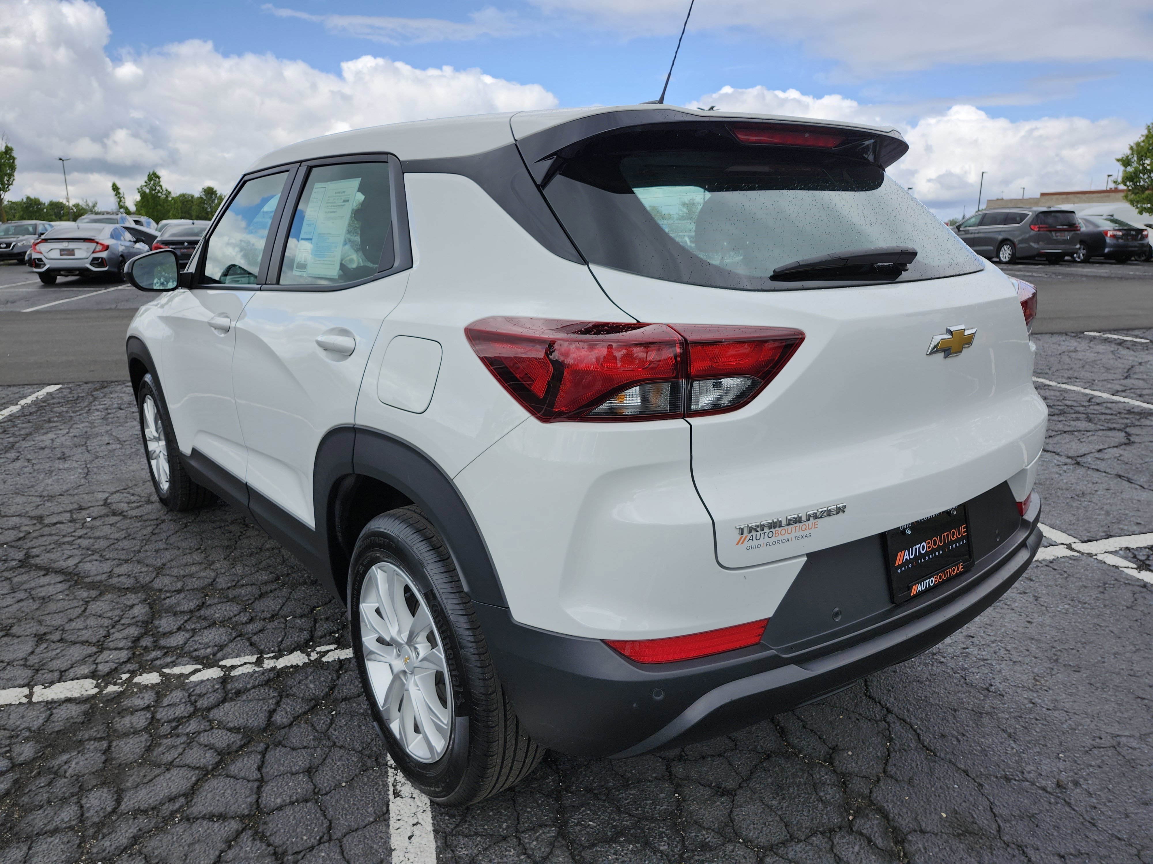 Used 2023 Chevrolet TrailBlazer LS FWD image 13