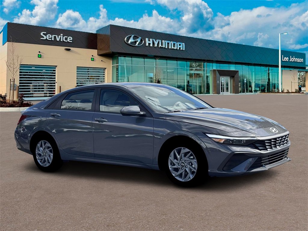 New 2026 Hyundai Elantra Blue image 10