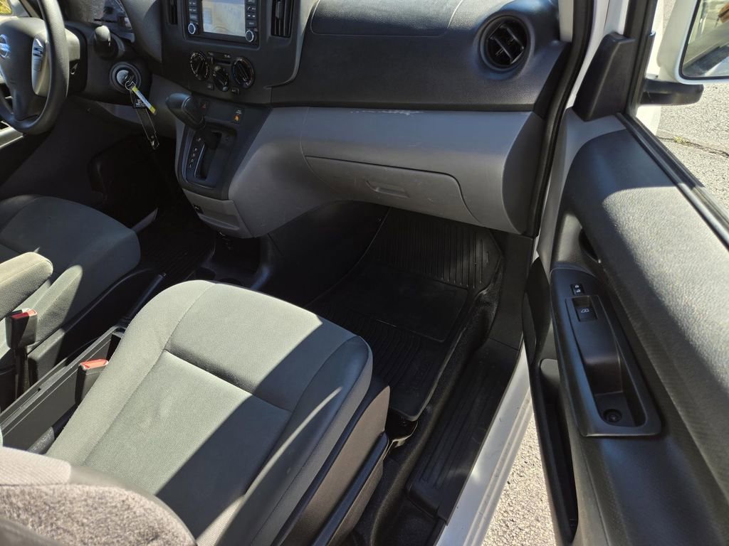 Used 2019 Nissan NV200 SV w/ Navigation Package image 8