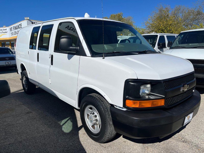 Used 2007 Chevrolet Express 2500 image 3