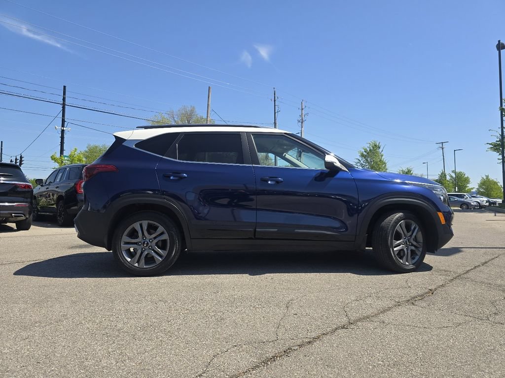 Used 2021 Kia Seltos S AWD/4WD image 14