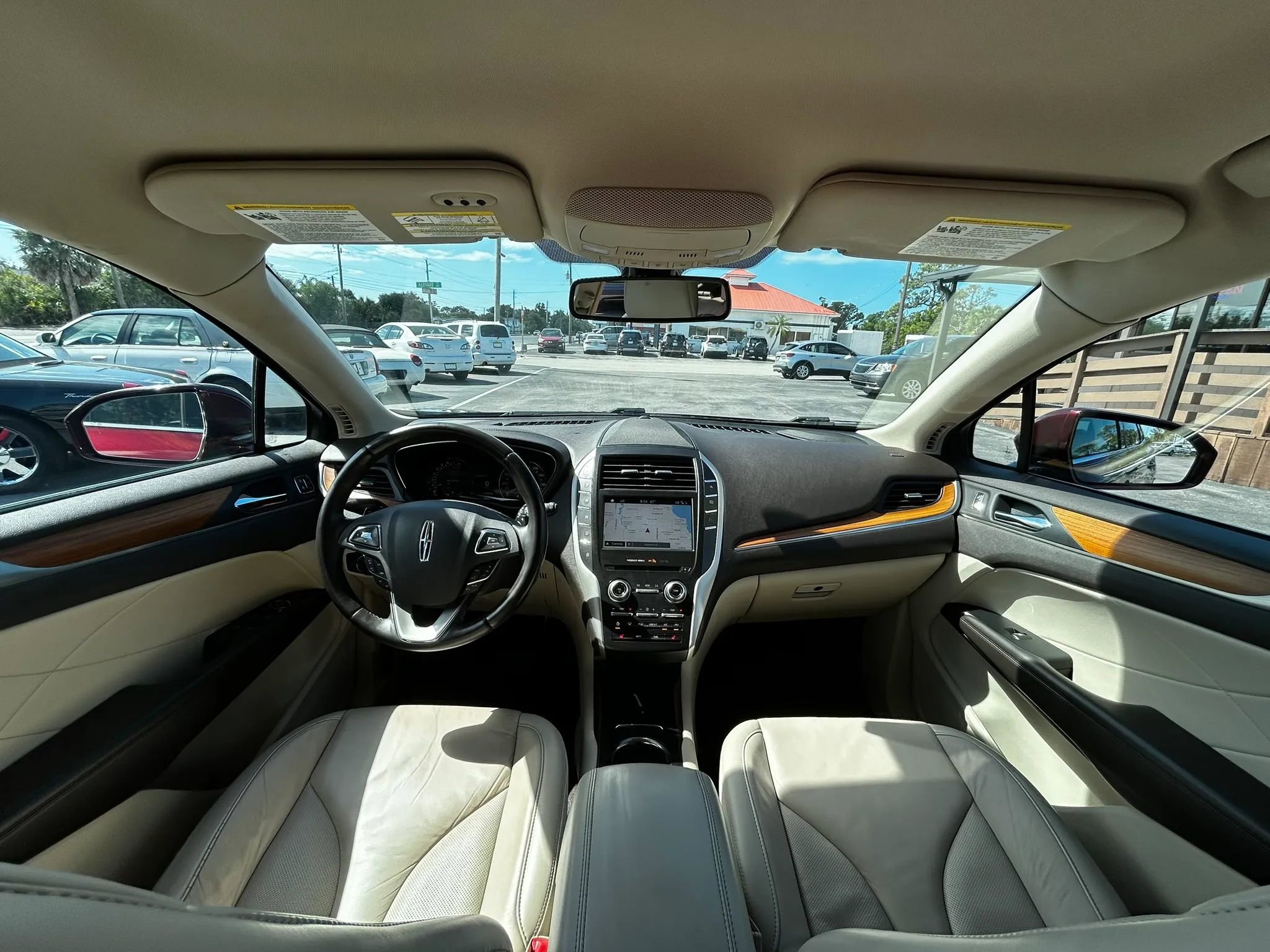 Used 2018 Lincoln MKC Select w/ Select Plus Package FWD image 26