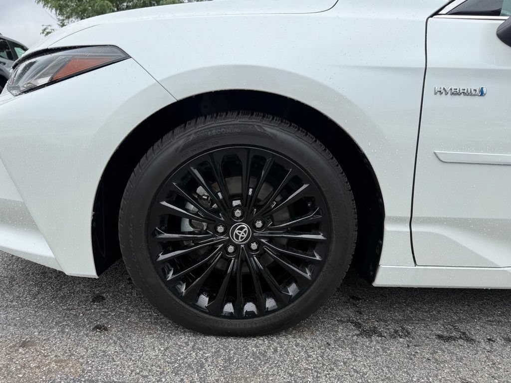 Used 2021 Toyota Avalon Limited w/ Advanced Safety Package FWD image 25