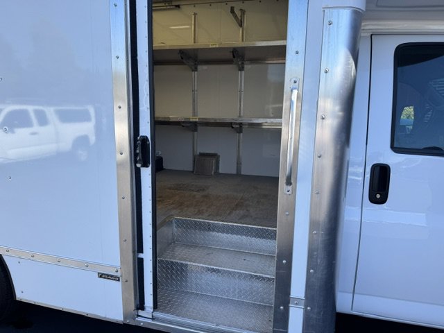 Used 2021 Chevrolet Express 3500 w/ Power Convenience Package RWD image 5