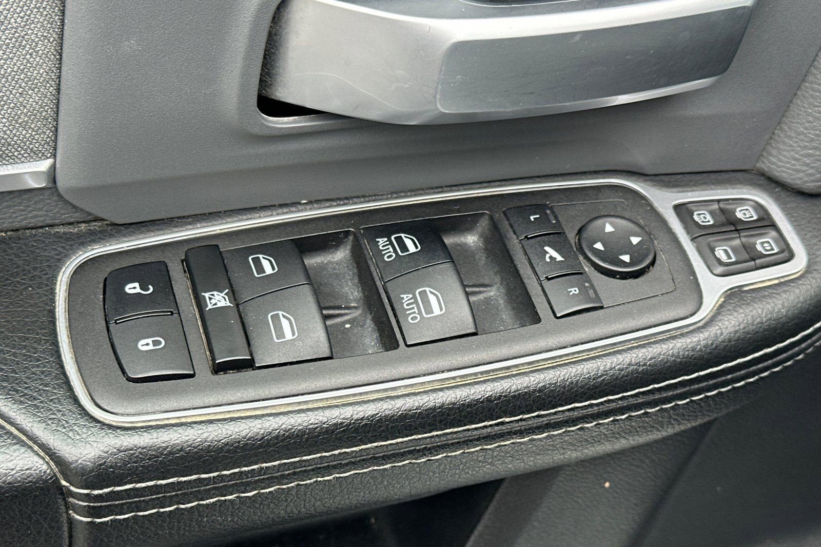 Used 2023 RAM 3500 Big Horn w/ Level 1 Equipment Group image 12