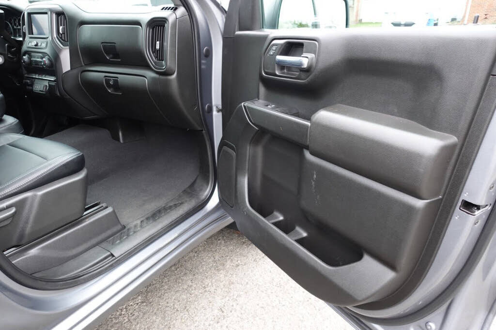 Used 2021 Chevrolet Silverado 1500 Custom w/ LPO, Dark Essentials Package AWD/4WD image 30