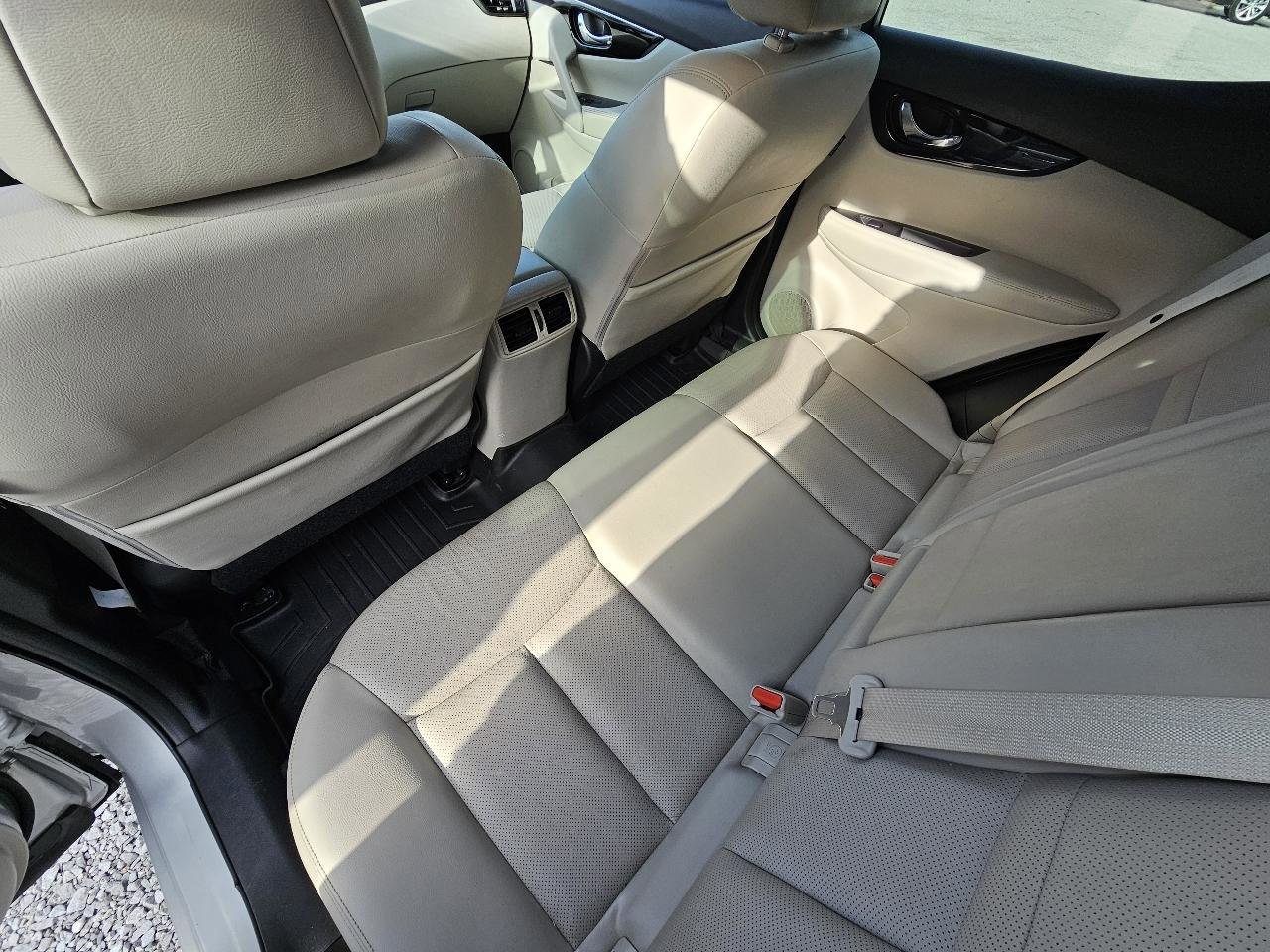 Used 2019 Nissan Rogue Sport SL w/ Premium Package image 21