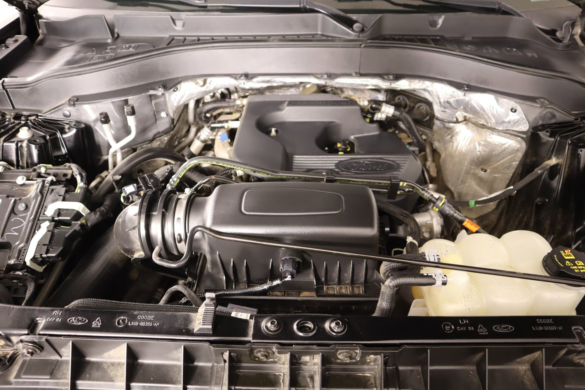 Used 2020 Ford Explorer XLT w/ Equipment Group 202A image 19