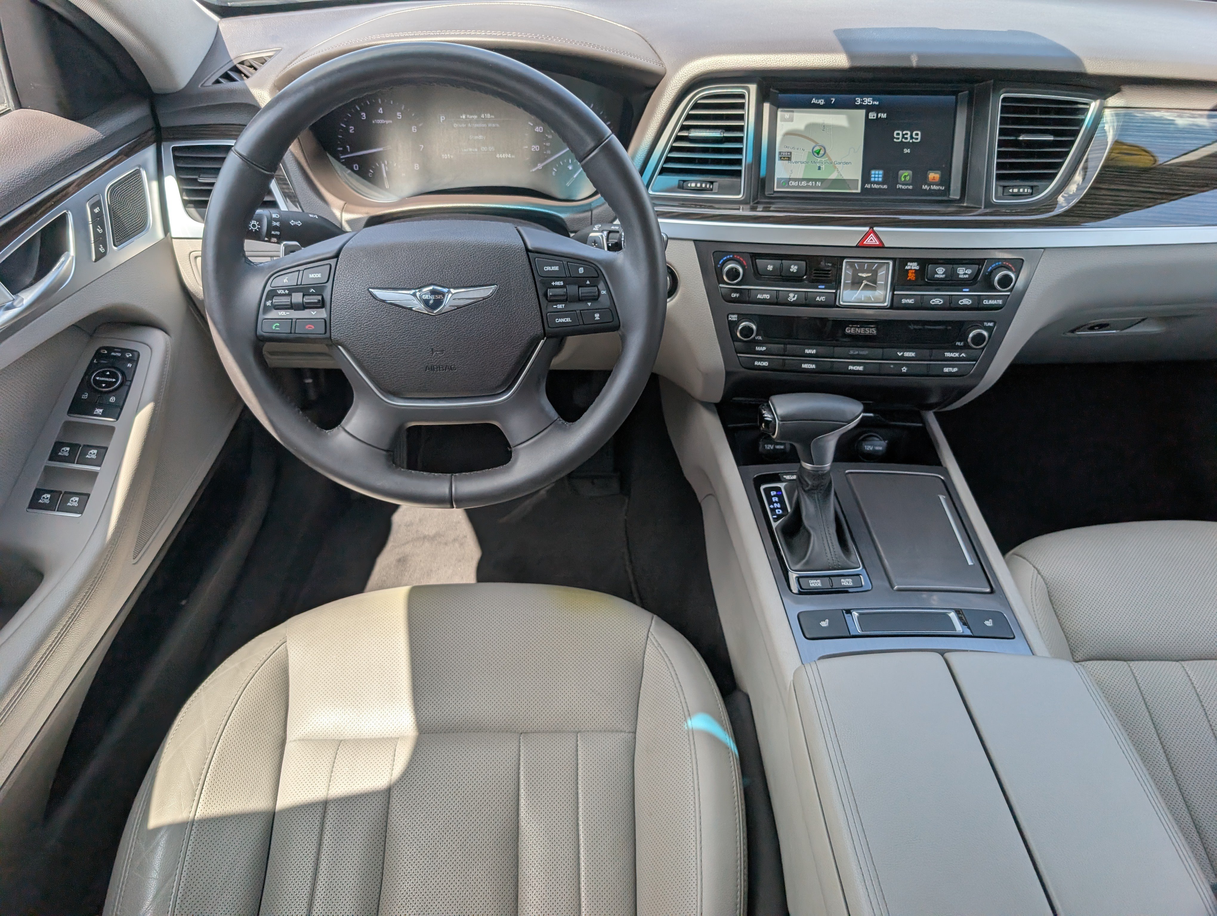 Used 2019 Genesis G80 3.8 RWD image 6