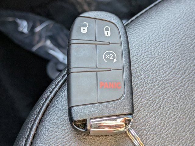 New 2026 Jeep Compass Latitude image 25