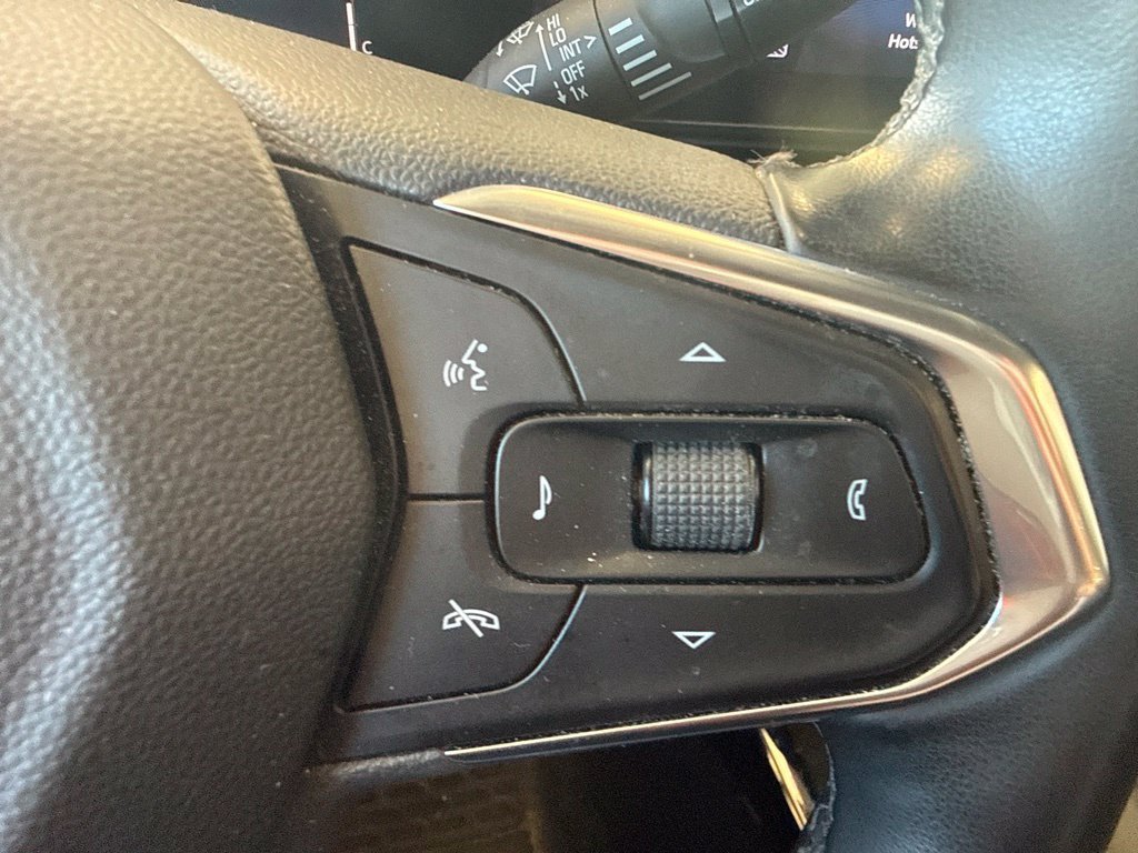 Used 2025 Chevrolet Trax LT w/ Driver Confidence Package FWD image 18