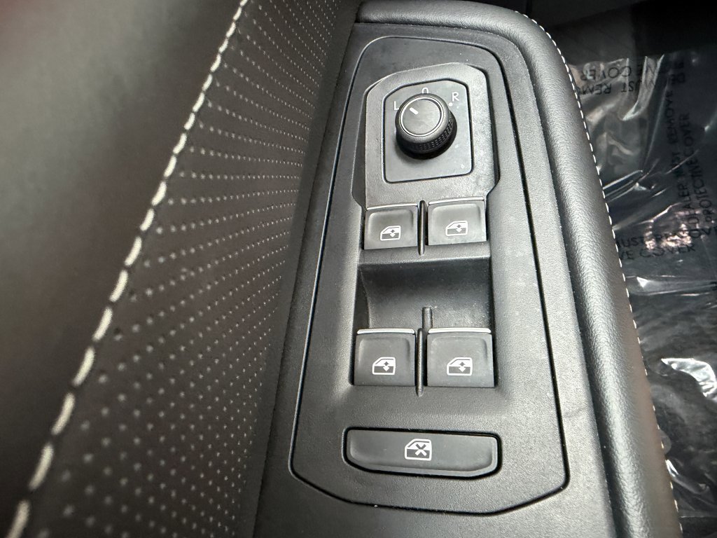 Used 2024 Volkswagen Atlas SEL image 30