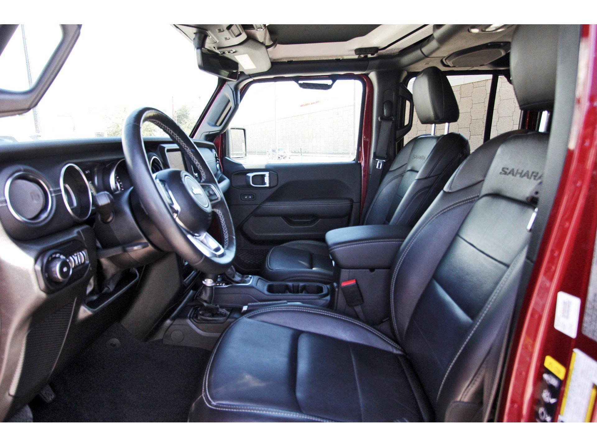 Used 2022 Jeep Wrangler Unlimited Sahara w/ LED Lighting Group image 30