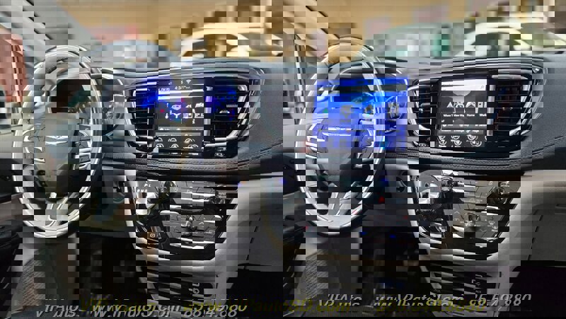 Used 2019 Chrysler Pacifica Limited image 27