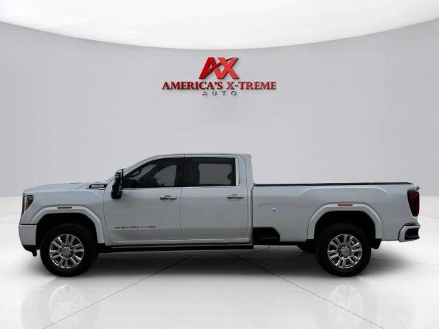Used 2022 GMC Sierra 3500 Denali AWD/4WD image 2