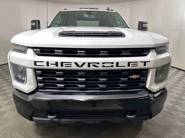 Used 2022 Chevrolet Silverado 2500 Custom w/ Custom Value Package image 8