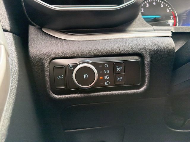 Used 2023 Ford Explorer XLT w/ Equipment Group 202A image 32