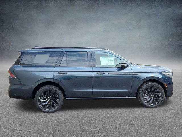 New 2025 Lincoln Navigator Reserve w/ Jet Appearance Package image 8