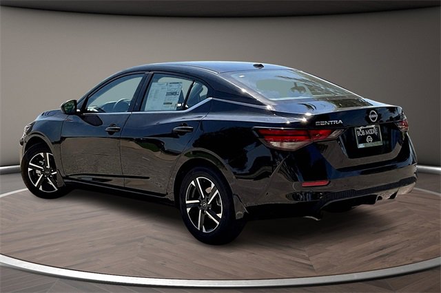 New 2025 Nissan Sentra SV image 3