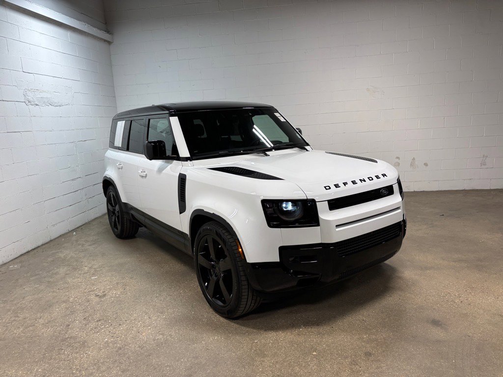 New 2026 Land Rover Defender 110 V8 image 4