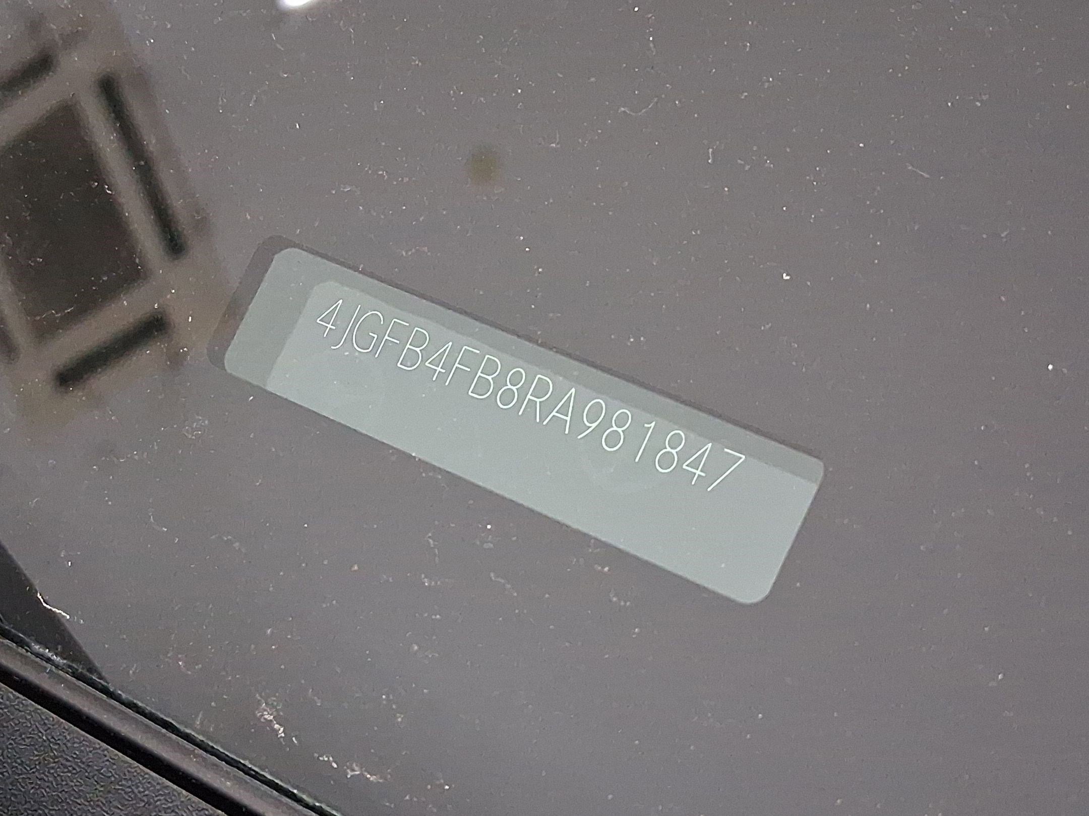 Used 2024 Mercedes-Benz GLE 350 4MATIC image 20