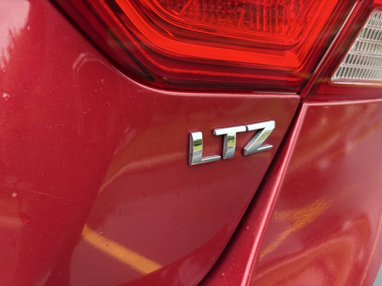 Used 2014 Chevrolet Impala LTZ FWD image 32