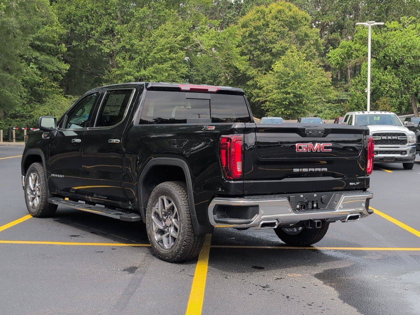 New 2026 GMC Sierra 1500 SLT w/ SLT Premium Plus Package AWD/4WD image 3