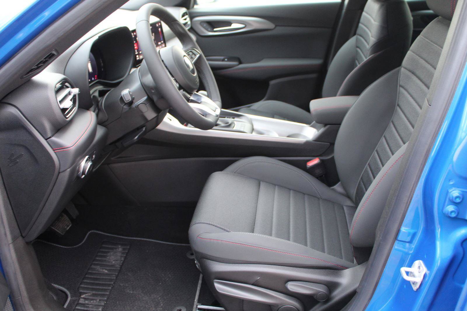 Used 2024 Dodge Hornet GT AWD/4WD image 11