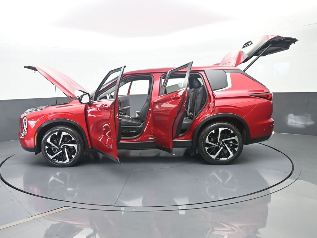 Used 2024 Mitsubishi Outlander SE Black Edition FWD image 68