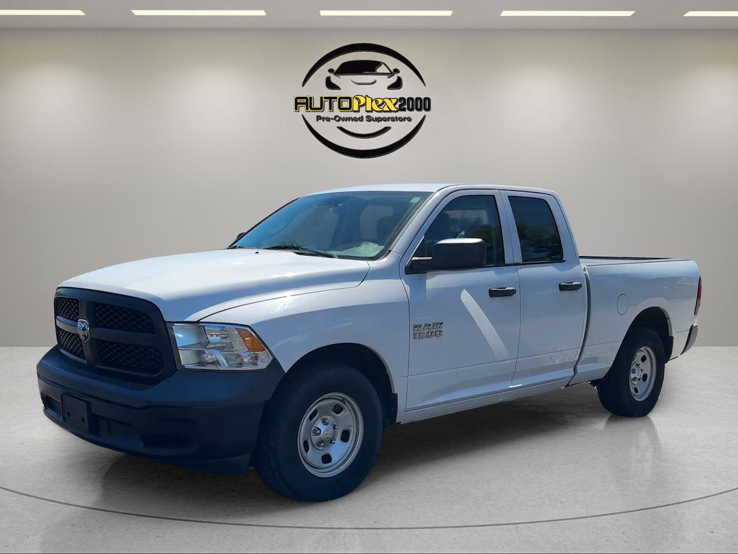 Used 2017 RAM 1500 Tradesman RWD image 3