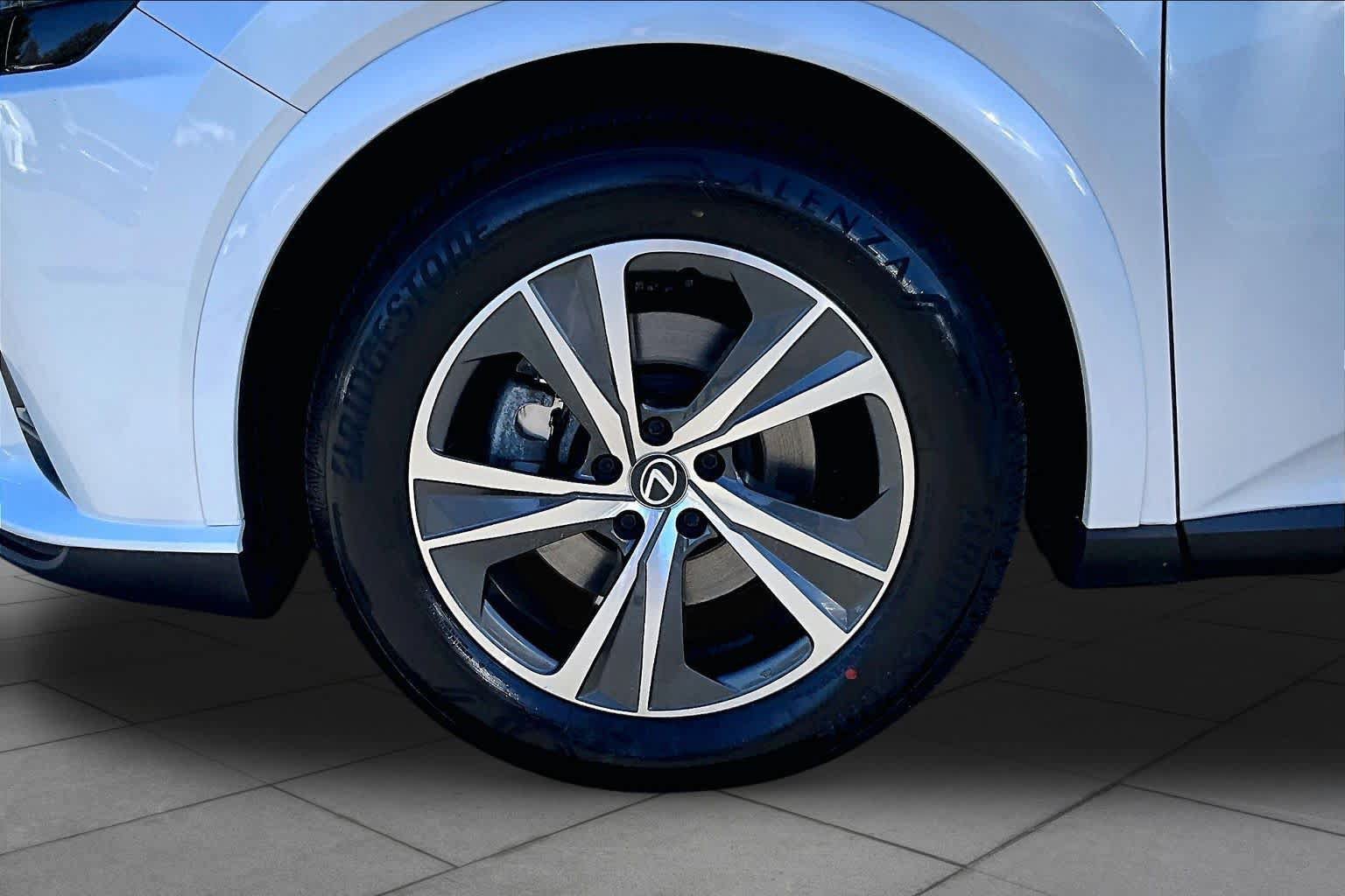 Certified 2024 Lexus RX 350 Premium AWD/4WD image 11