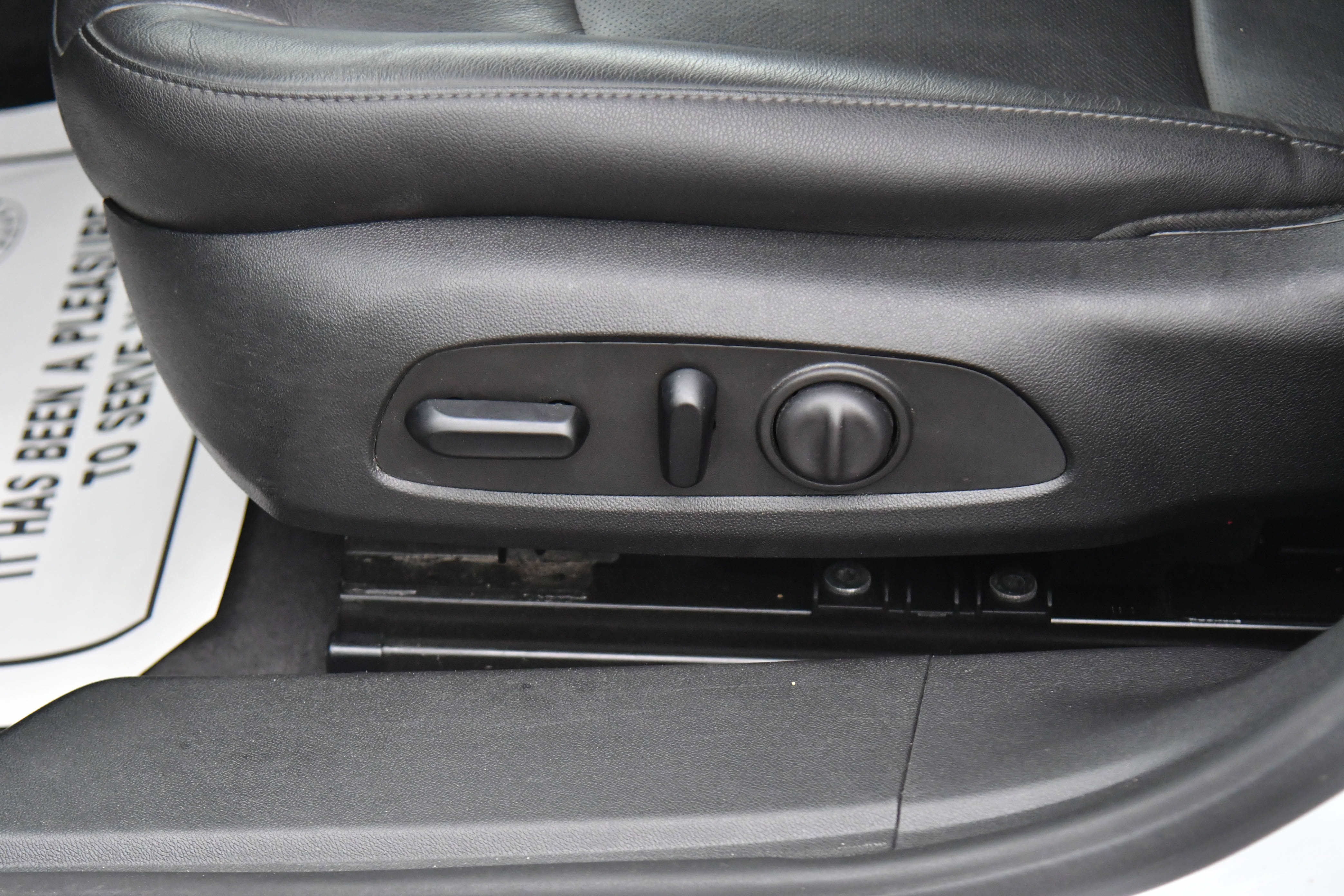 Used 2023 Chevrolet Malibu LT FWD image 16